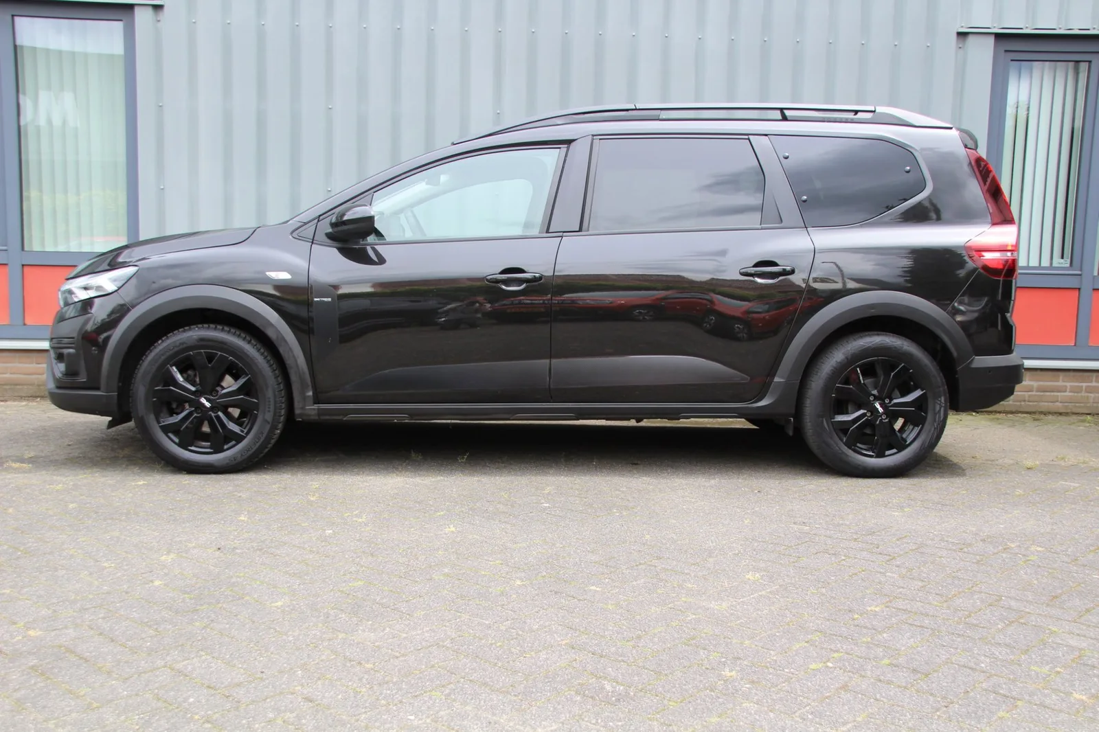 Dacia Jogger (2023) — foto 1