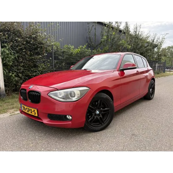 BMW 1-Serie (2011) — foto 1