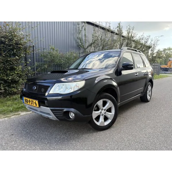 Subaru Forester (2011) — foto 1