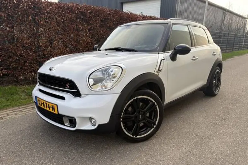 MINI Countryman (2015)