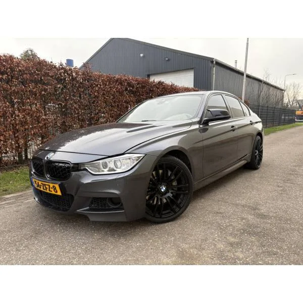 BMW 3-Serie (2012) — foto 1