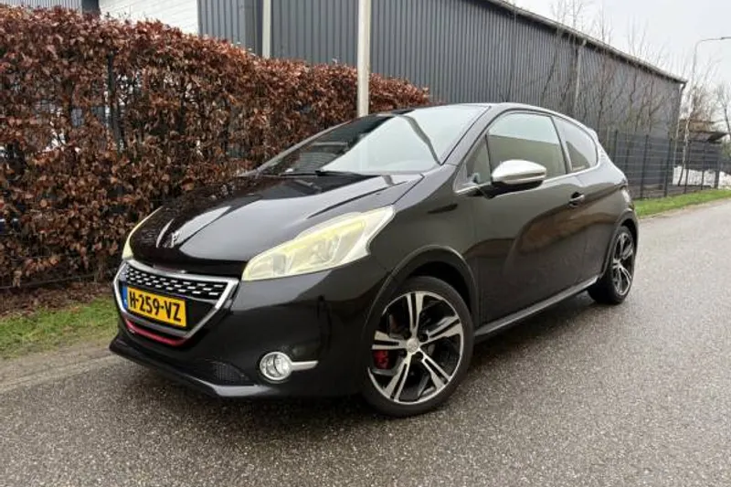 Peugeot 208 (2013)
