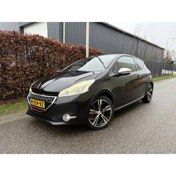 Peugeot 208 (2013) — foto 1