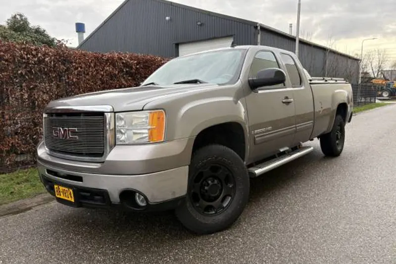 GMC SIERA (2008)