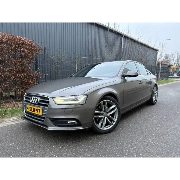 Audi A4 (2013) — foto 1