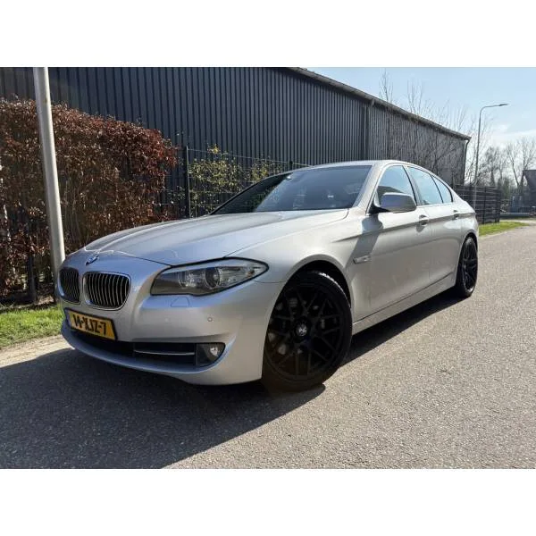 BMW 5-Serie (2012) — foto 1