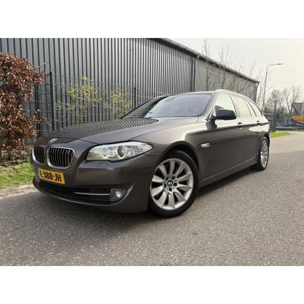BMW 5-Serie (2012) — foto 1
