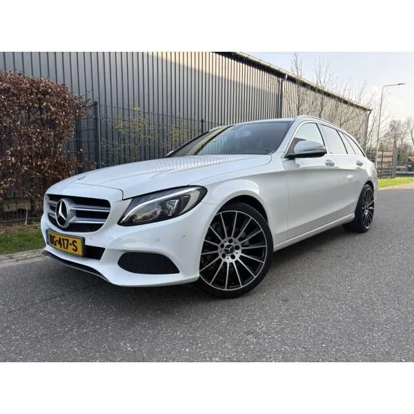Mercedes-Benz C-Klasse (2015) — foto 1