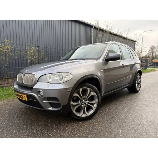 BMW X5 (2011) — foto 1