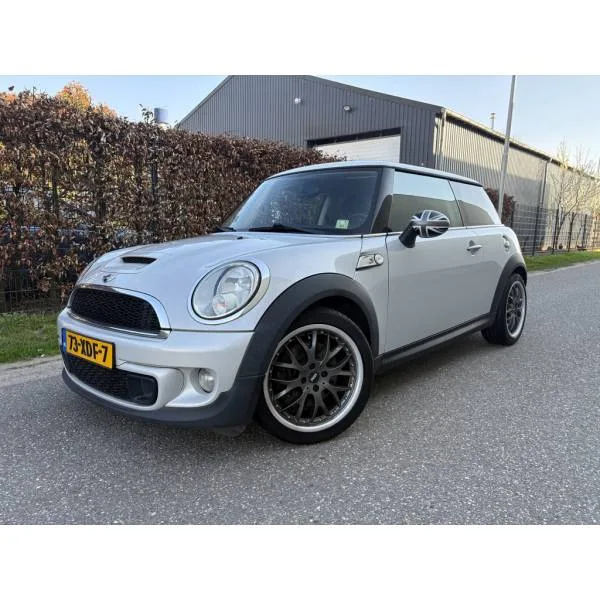 MINI Cooper S (2012) — foto 1