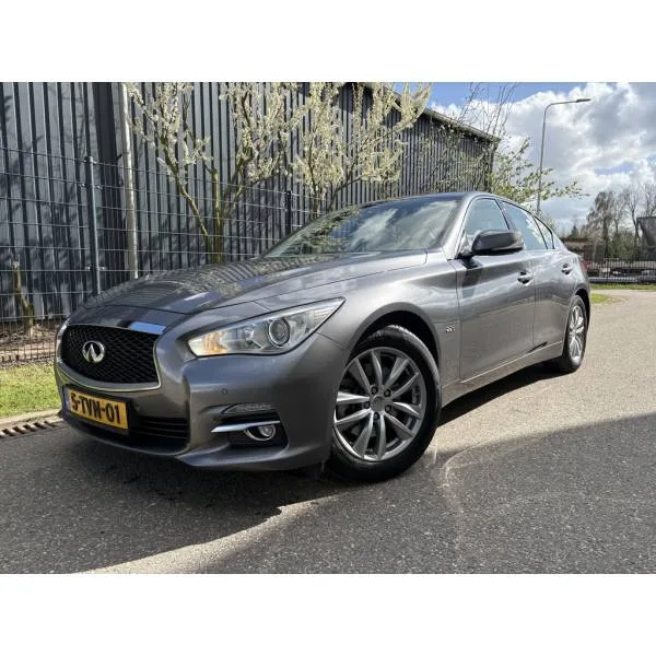 Infiniti Q50 (2014) — foto 1