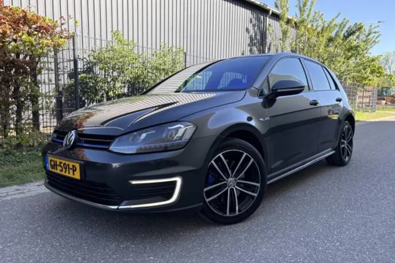 Volkswagen Golf (2015)