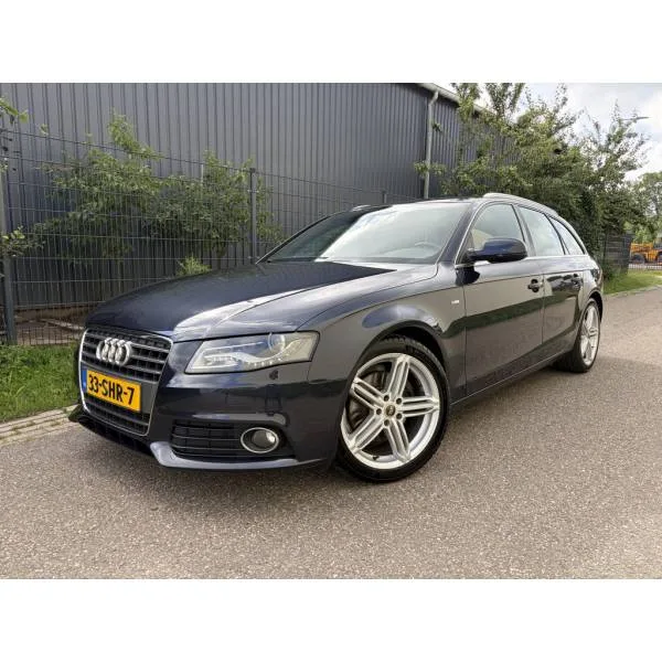 Audi A4 (2011) — foto 1