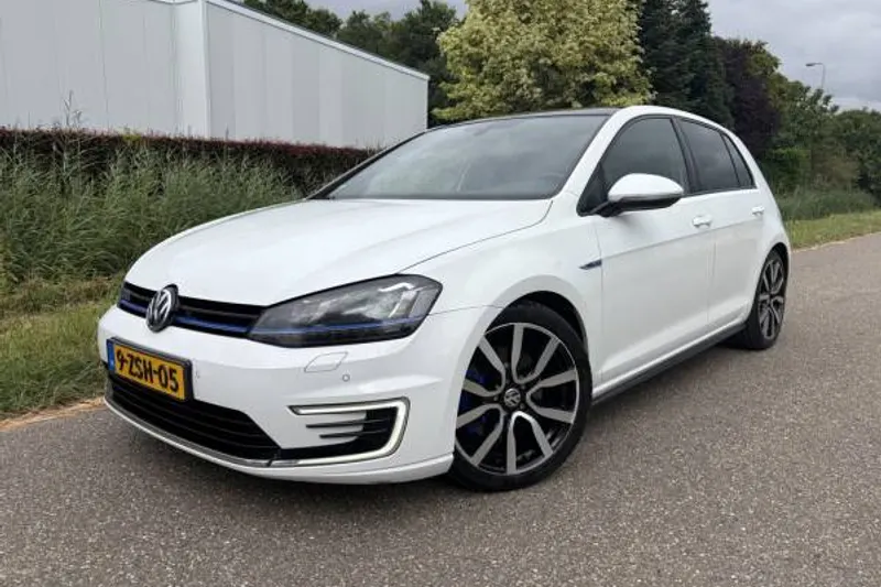 Volkswagen Golf (2015)