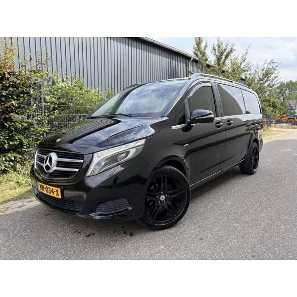 Mercedes-Benz V-Klasse (2015) — foto 1