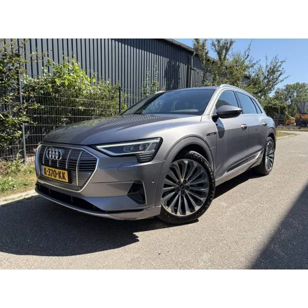 Audi e-tron (2020) — foto 1