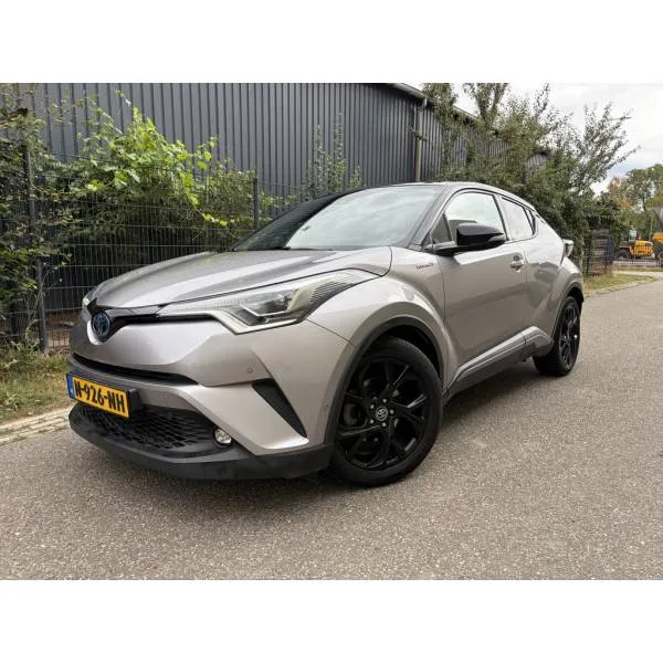 Toyota C-HR (2017) — foto 1