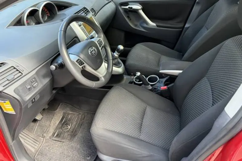 Toyota Verso (2010)