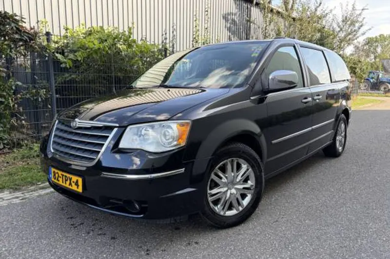 Chrysler Town & Country (2010)