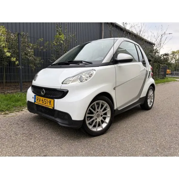 Smart ForTwo (2011) — foto 1