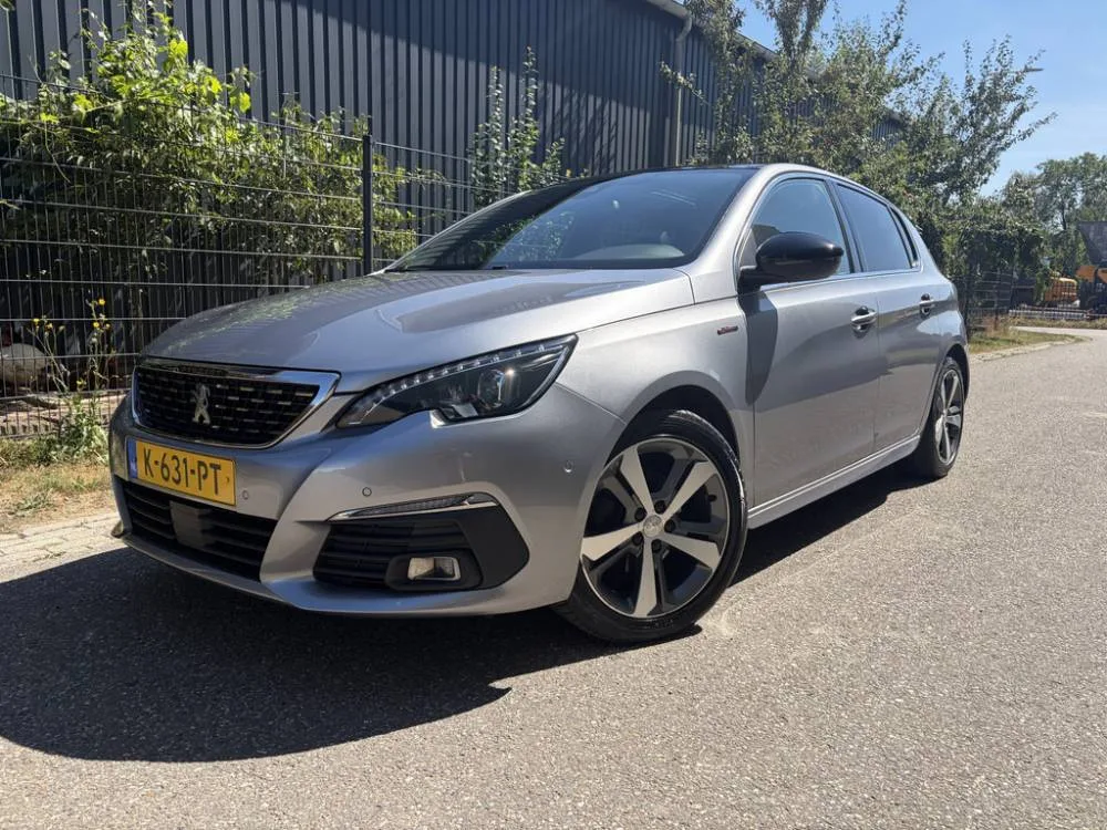 Peugeot 308 (2021) — foto 1