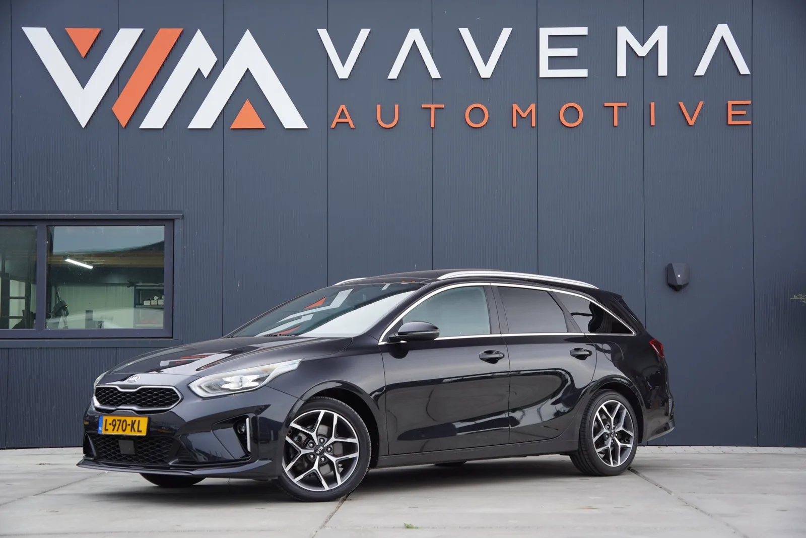Kia Ceed Sportswagon (2021) — foto 1
