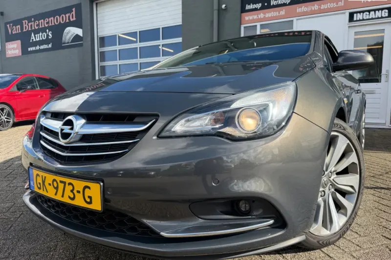 Opel Cascada (2015)