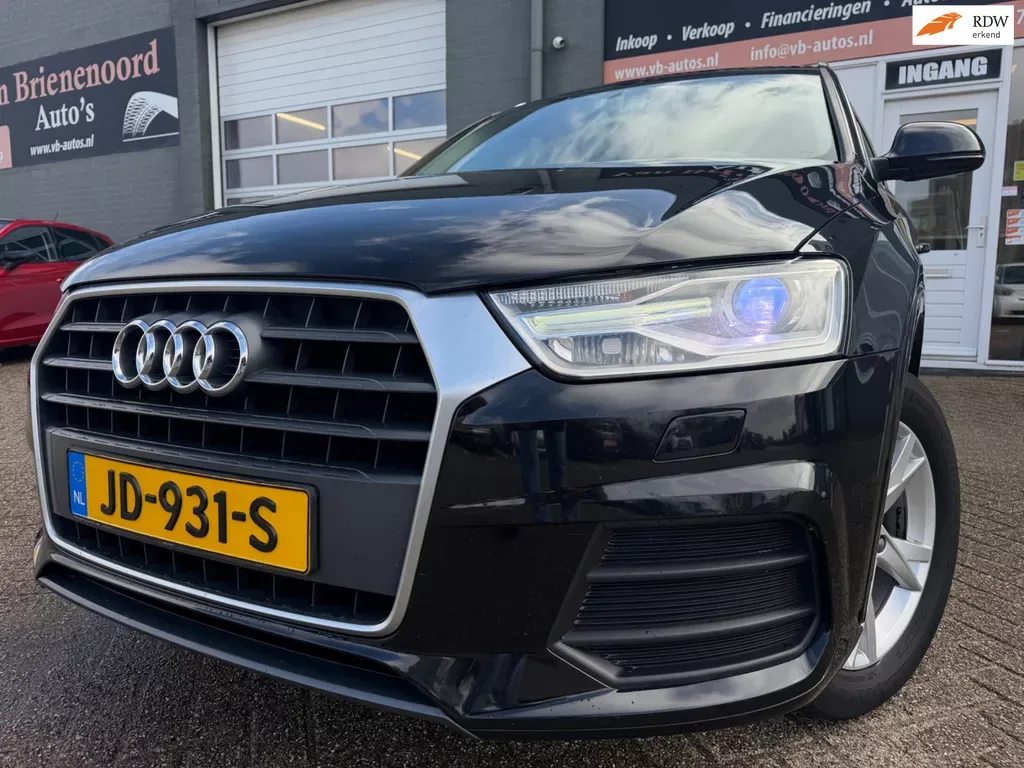 Audi Q3 (2015) — foto 1