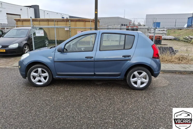 Dacia Sandero (2009)