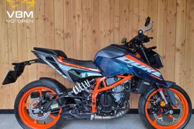 KTM 390 Duke (2025)