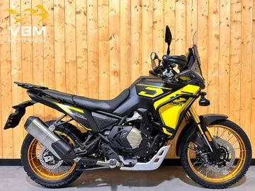 Voge DS 800 X Rally (2026) — foto 1