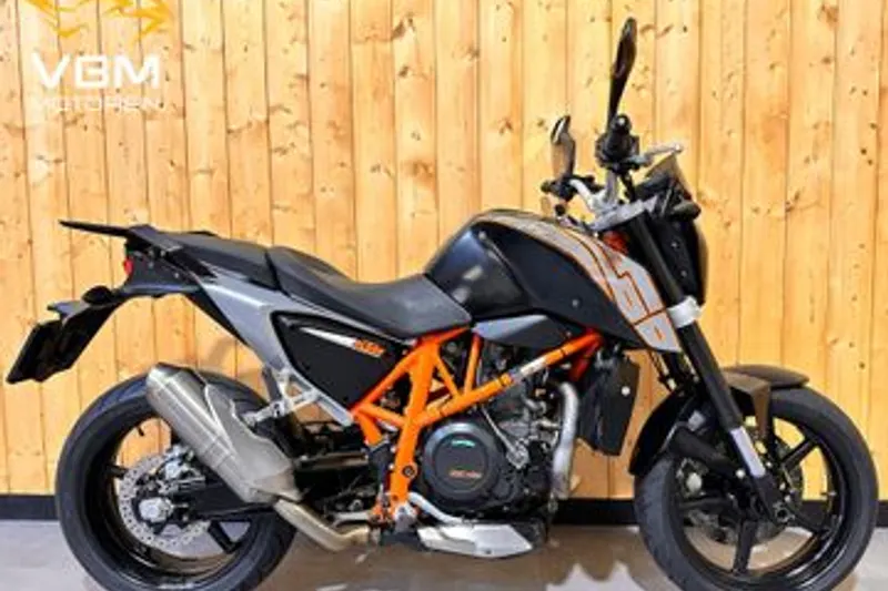 KTM 690 Duke (2012)