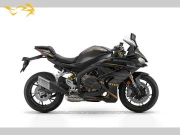 QJ Motor SRK 800 RR (2026) — foto 1