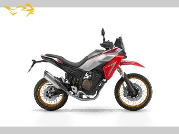 QJ Motor SRT 800 RX (2026) — foto 1
