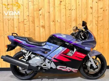 Honda CBR600F (1994) — foto 1