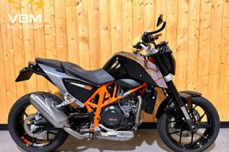 KTM 690 Duke (2013)
