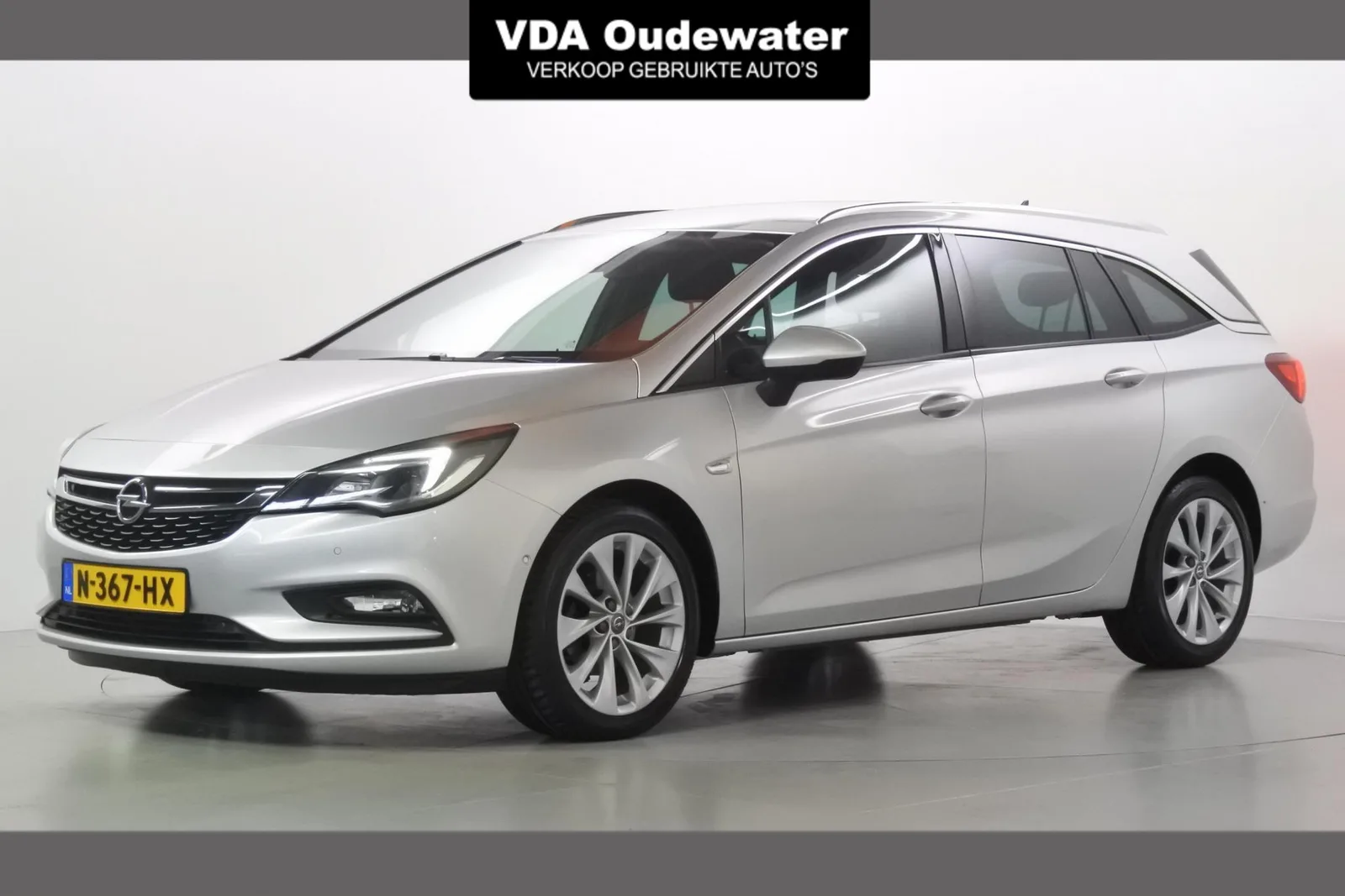 Opel Astra (2019) — foto 1