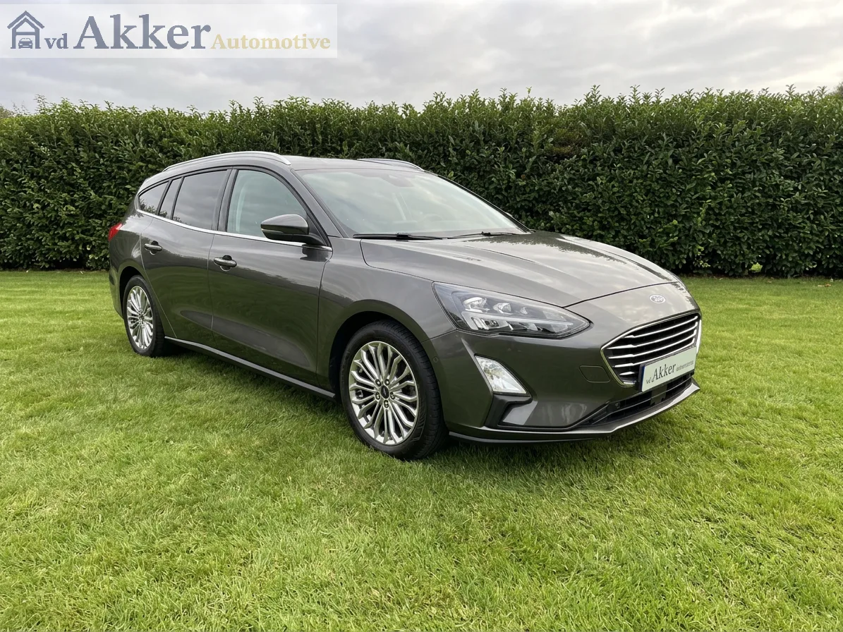 Ford Focus (2020) — foto 1