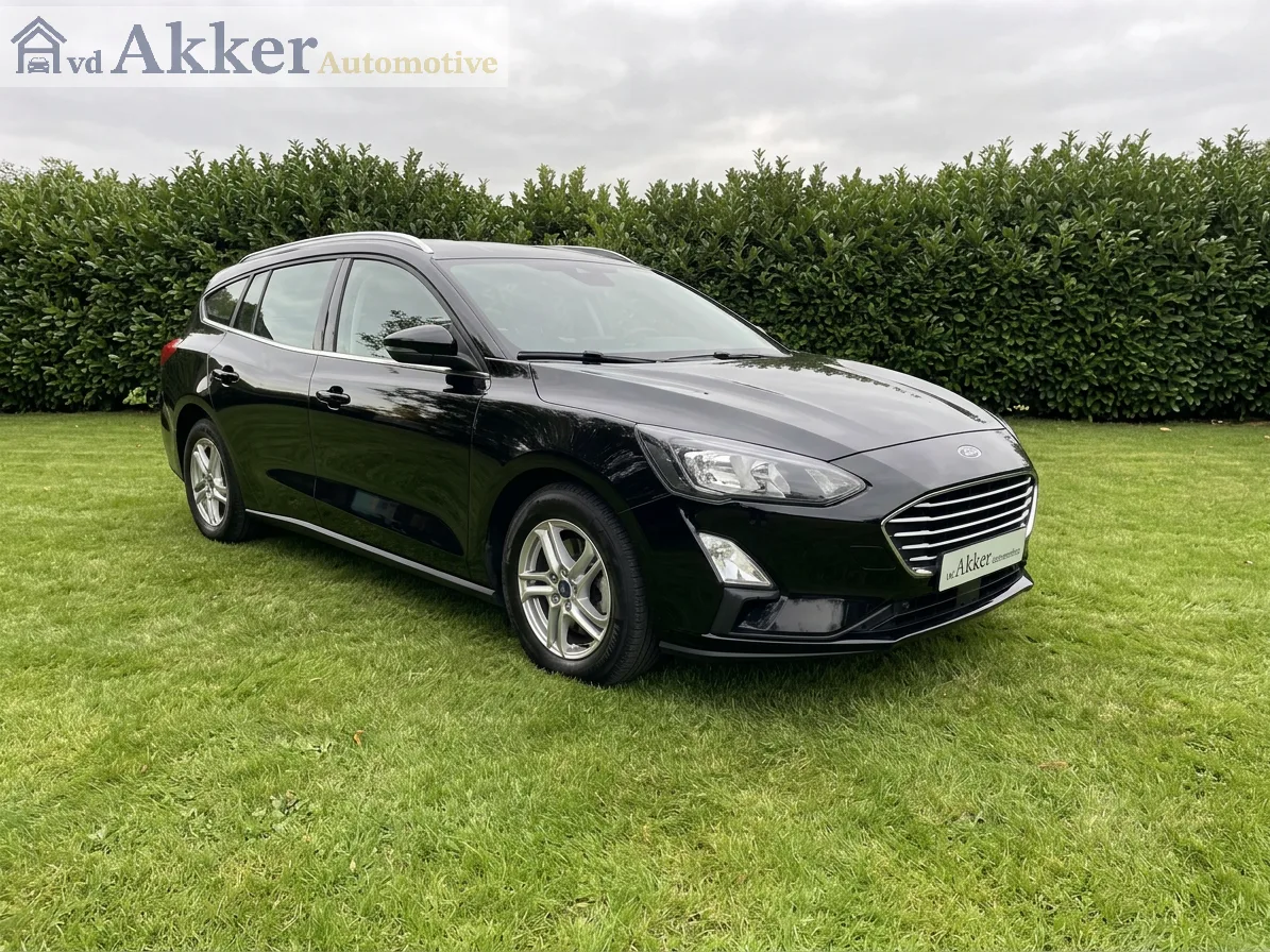 Ford Focus (2021) — foto 1