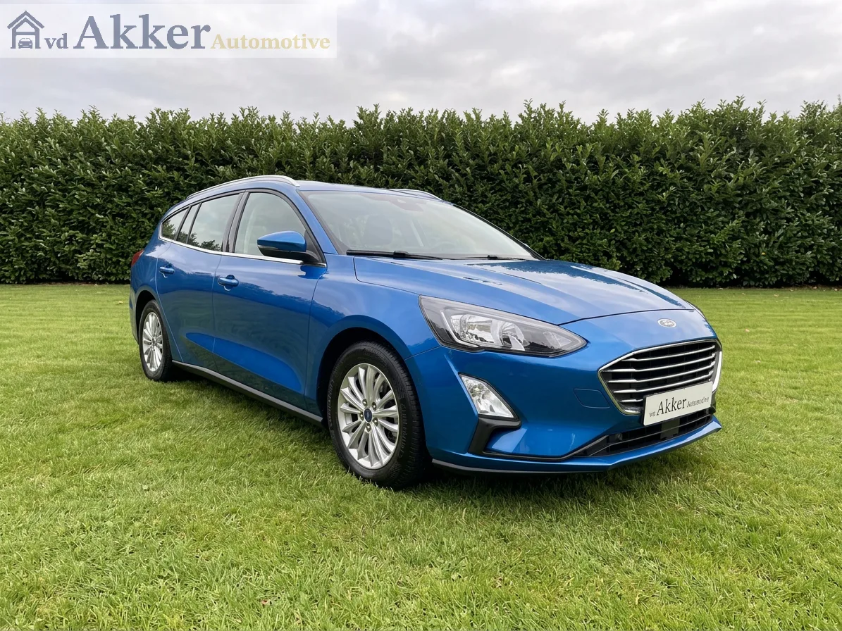 Ford Focus (2021) — foto 1