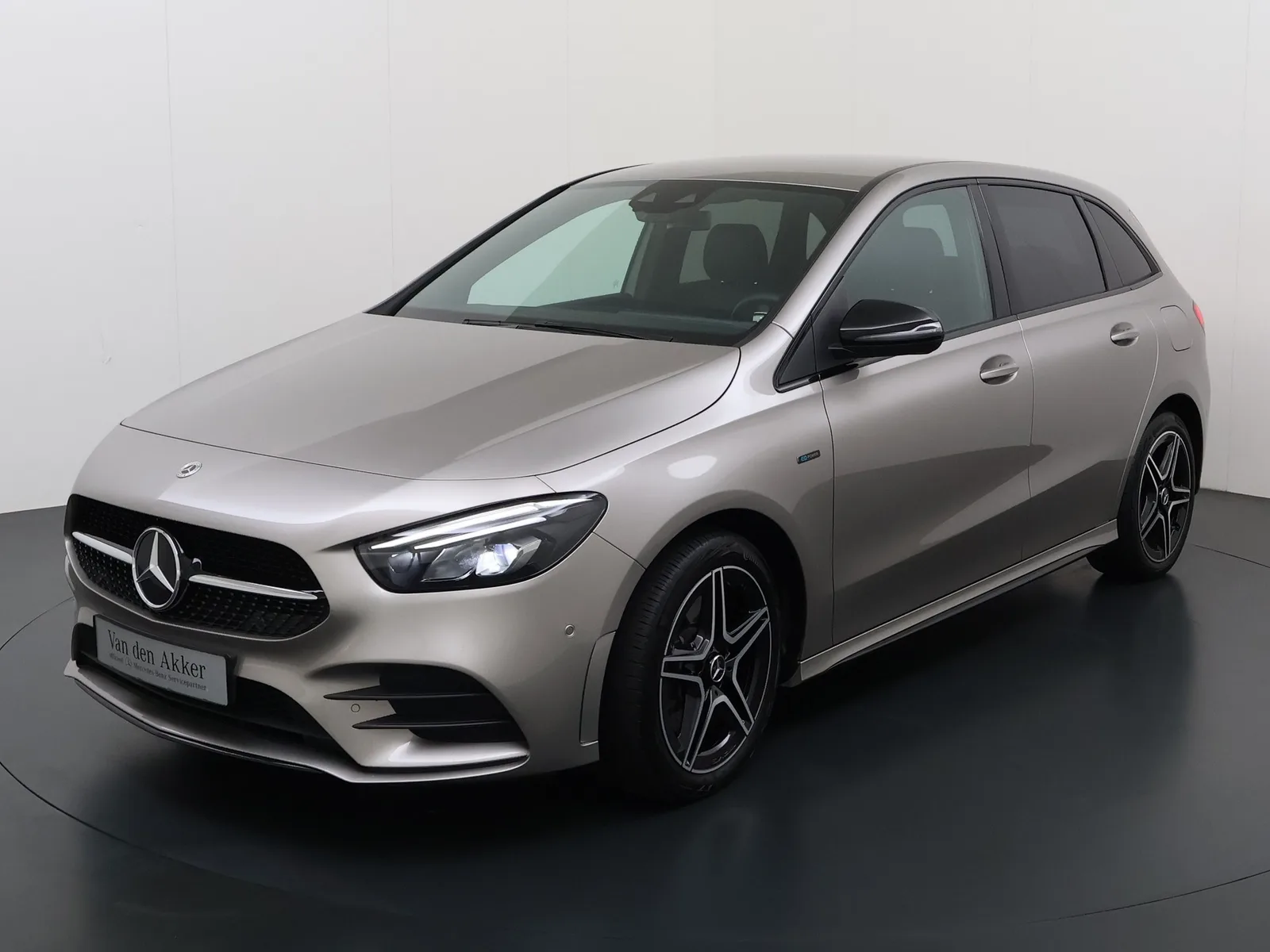 Mercedes-Benz B-Klasse (2020) — foto 1