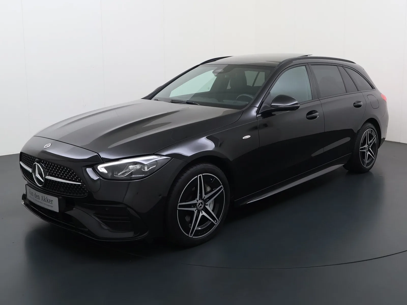 Mercedes-Benz C-Klasse (2025) — foto 1