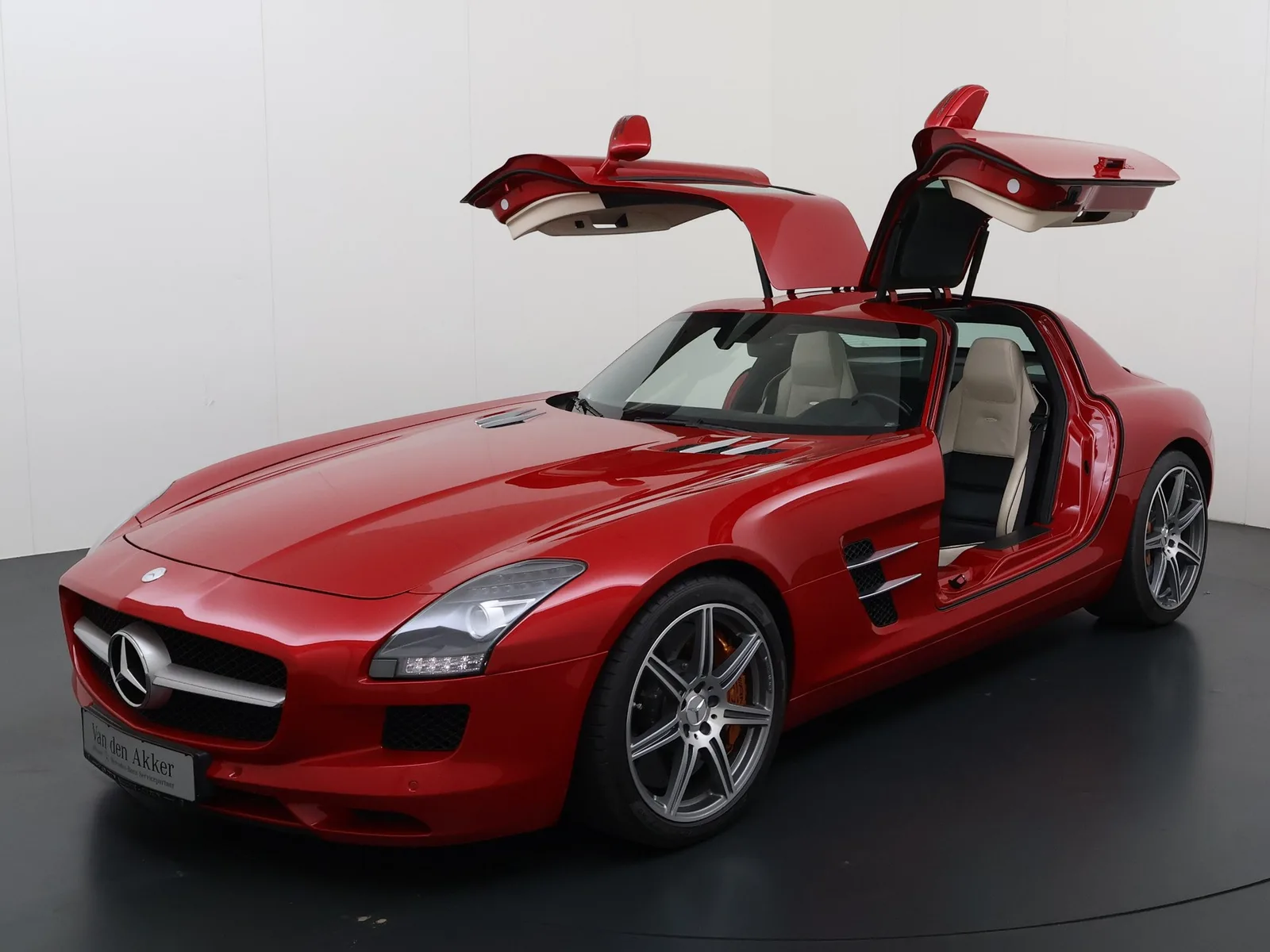 Mercedes-Benz SLS (2010) — foto 1