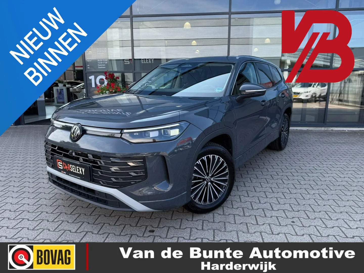 Volkswagen Tayron (2025) — foto 1