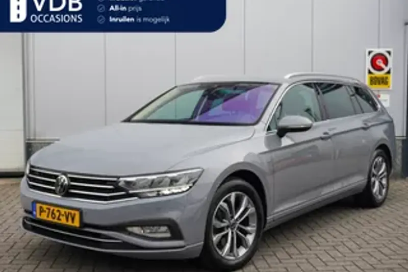 Volkswagen Passat (2022)