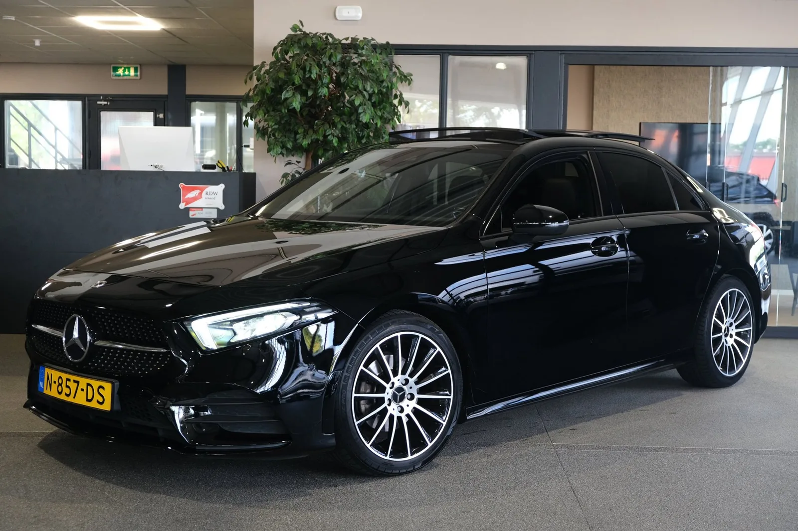 Mercedes-Benz A-Klasse (2020) — foto 1