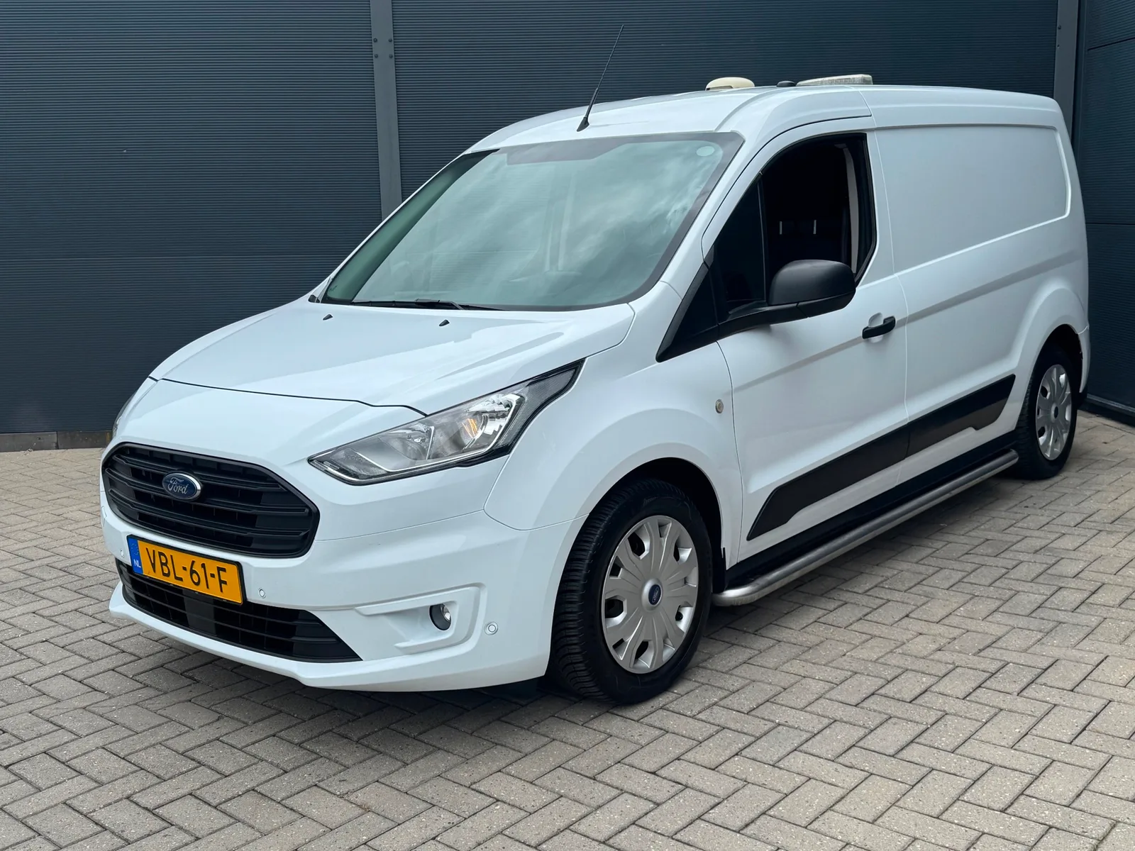 Ford Transit (2019) — foto 1