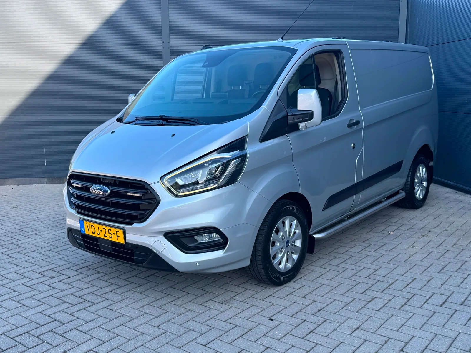 Ford Transit Custom (2019) — foto 1