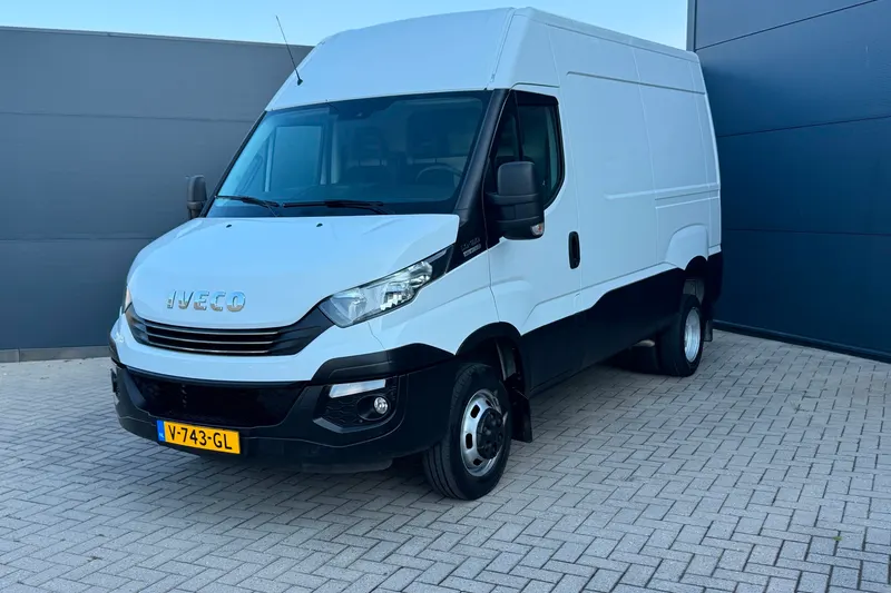 Iveco 50C18 (2017)