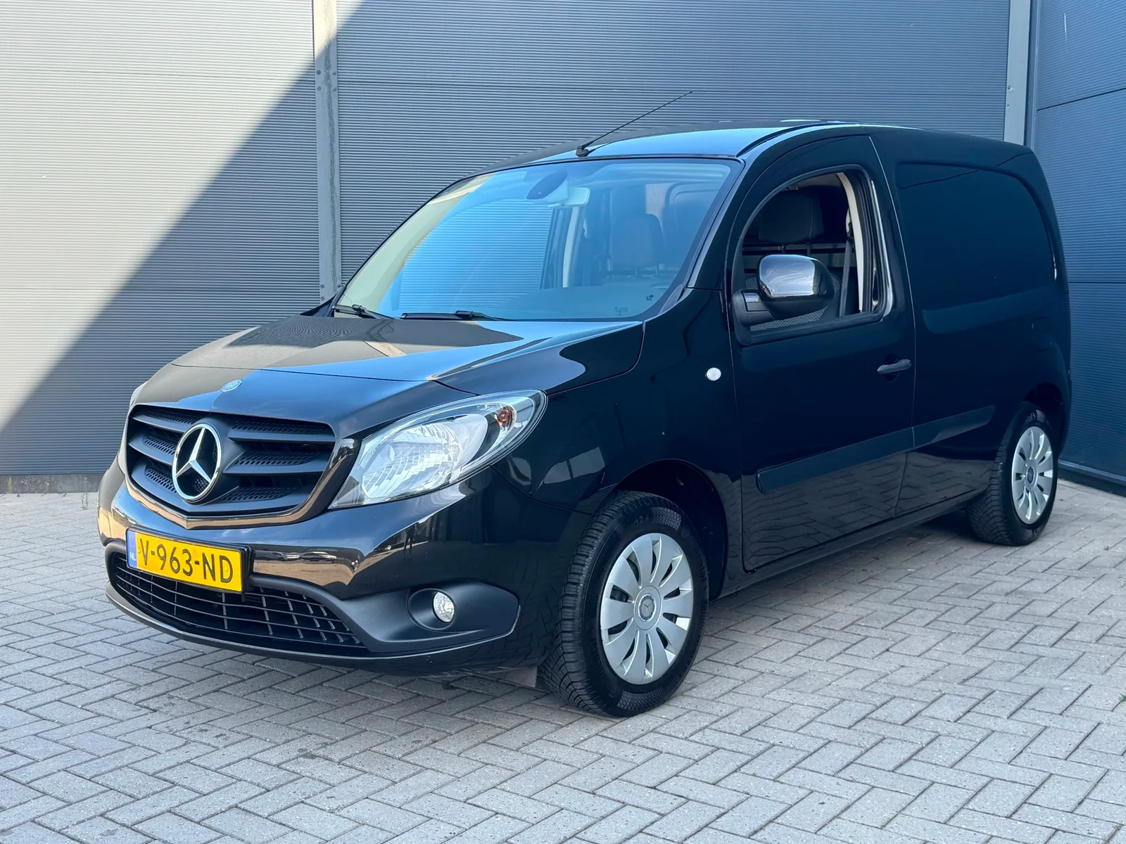 Mercedes-Benz Citan (2018) — foto 1